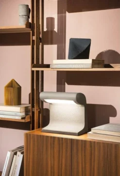 Borne Béton - Petite -Flos Shop borne beton petite 3