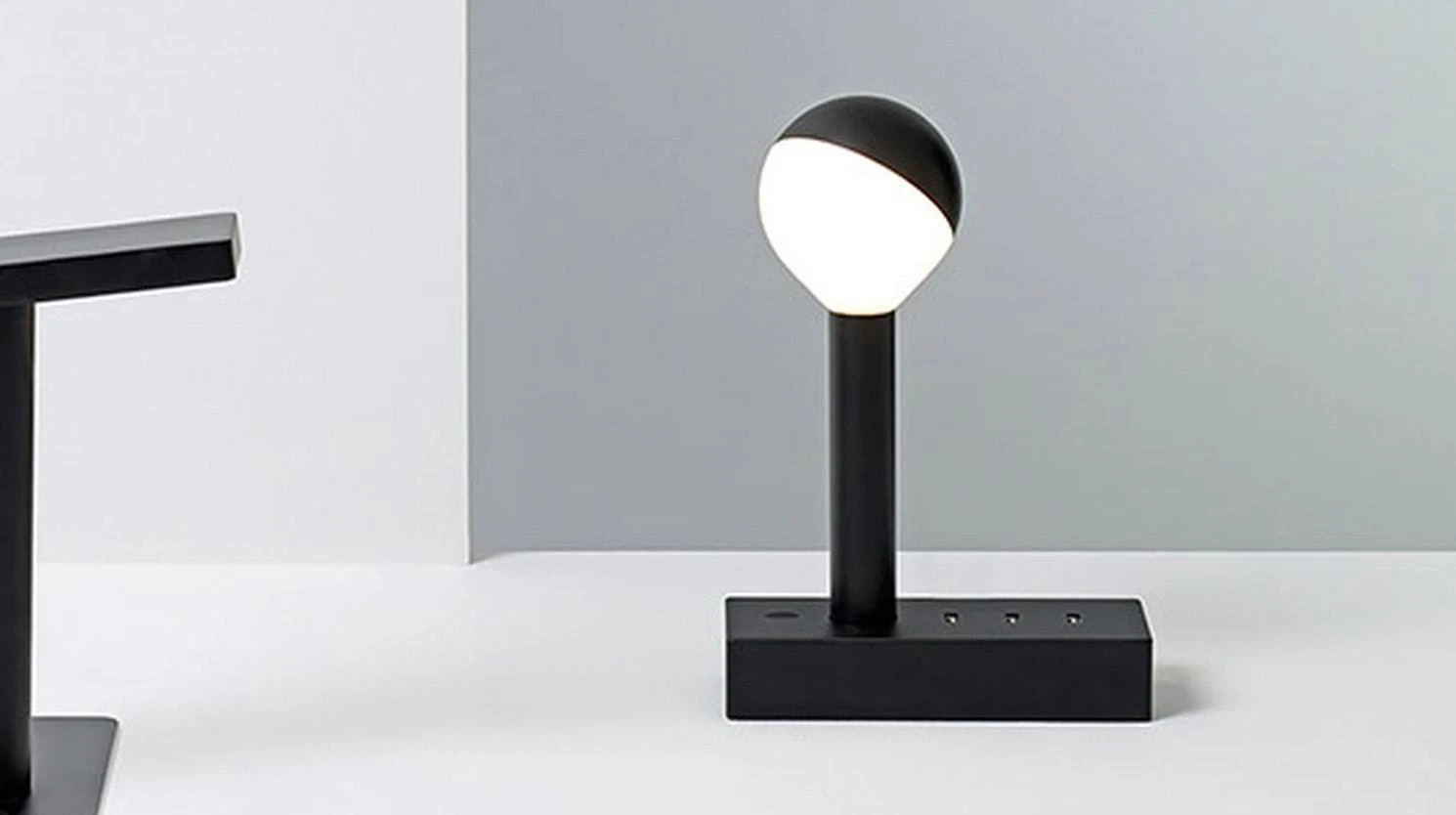 Lampe De Table W152 Busby B1 1 Lampe De Table W152 Busby B1